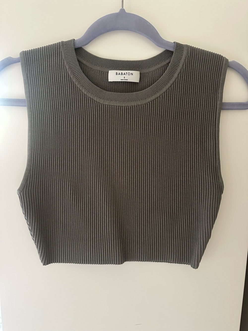 Aritzia Babaton Scultp Knit Ribbed Miscle Crop Tank - Olive